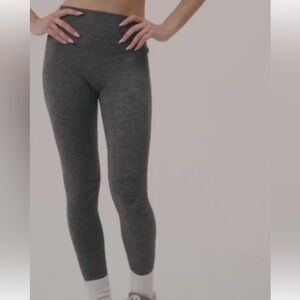 NEW Set Active Gray High-Waisted Leggings Size Small
